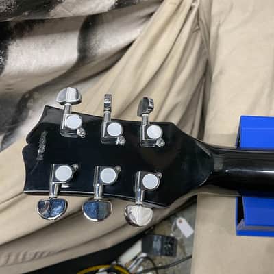 Carols Universal Music Custom Skull Singlecut Electric Guitar image 12