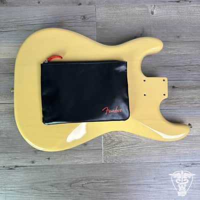 2022 Fender American Vintage 1957 Body image 3
