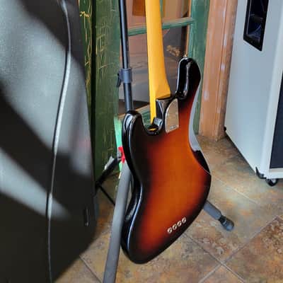 2025 Fender American Pro II Jazz Electric Bass 3 Tone Sunburst with Fender HSC image 16