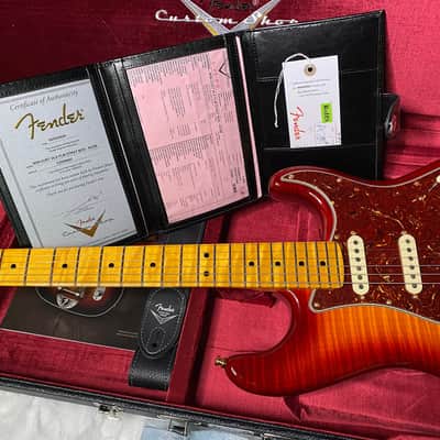 NEW! Fender Limited Edition Custom Deluxe AAA Flame Stratocaster - Hand Wound Pick-Ups - Gold Hardware - Aged Cherry Sunburst - 7.6lbs - Authorized Dealer - G07114 - WOW! image 17
