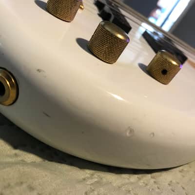 Fernandes APB-4 ? White image 7