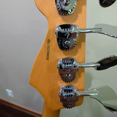 Fender American Professional II 2024 - Silver image 2
