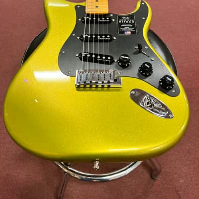 Fender American Ultra II Stratocaster with Maple Fretboard 2024 - Present ***in store demo - Solar Flare image 3