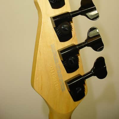 Peavey Foundation S USA 4-String Bass Guitar with EMG Pickups Includes Case image 9