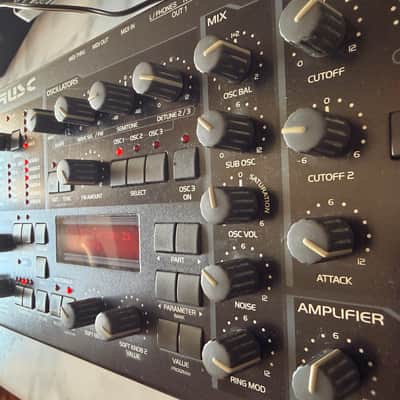 Access Virus C Desktop Digital Synthesizer 2002 - Black image 7