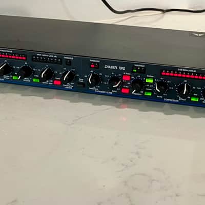 dbx 1066 Dual-Channel Compressor / Limiter / Gate image 2
