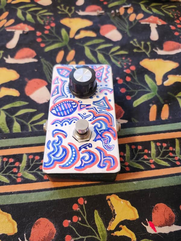 RocketSquawk Mr. Booster 2016 - Custom white with blue n red decoration image 1