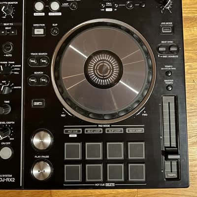Pioneer XDJ-RX2 Professional Digital DJ System with Touchscreen 2020 - Black image 8