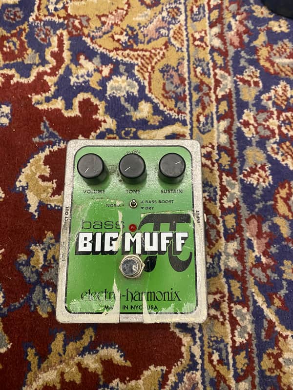 Electro-Harmonix Bass Big Muff Pi Distortion / Sustainer 2008 - Present - Green image 1