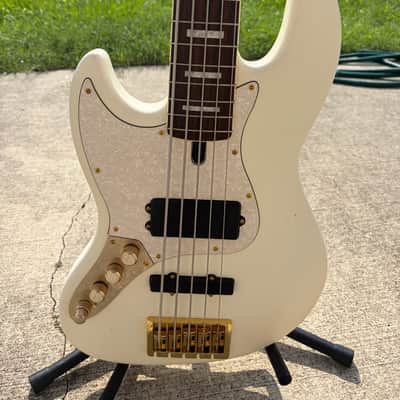 Sire 2nd Generation Marcus Miller V7 Vintage WB Ash 4-String Left-Handed with Maple Fretboard 2019 - White Blonde image 2