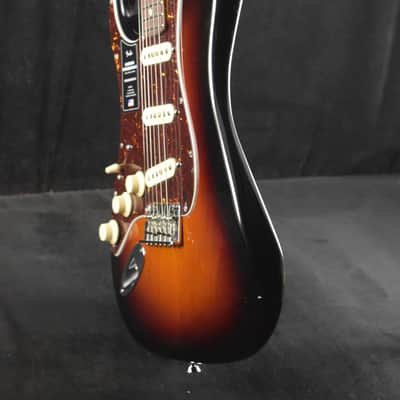 Fender American Professional II Stratocaster Left-Hand 3-Color Sunburst Rosewood Fingerboard image 5