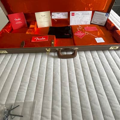 Fender American Ultra Luxe Vintage '60s Stratocaster HSS 2025 - Present - Fiesta Red image 14