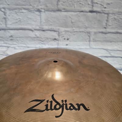 Zildjian ZBT 18" Crash Ride Cymbal image 4