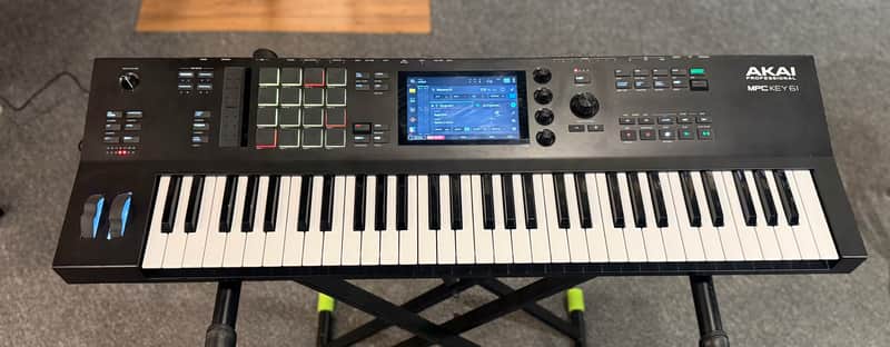Akai Professional MPC Key 61 key Sampling Production Workshop With Cable image 1
