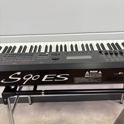 Yamaha S90 ES Bild 7