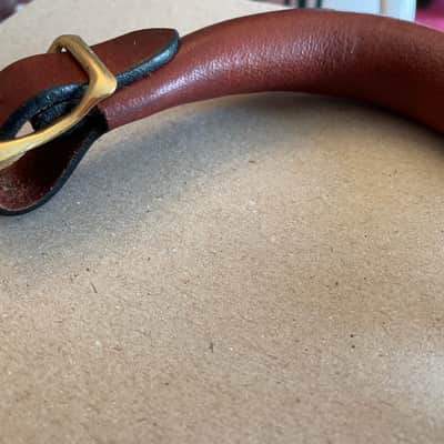 Leather buckle handle w/ GOLD HARDWARE for Gibson tan case w/ figure 8 handle Les Paul L5 es 275 SG Flying V image 2