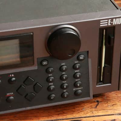 E-MU E4XT Ultra Rackmount Sampler image 4