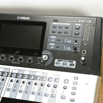 Yamaha TF3 24-Channel Digital Audio Mixer CG0144H image 2