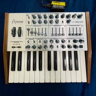 Arturia Minibrute SE Analog Synth