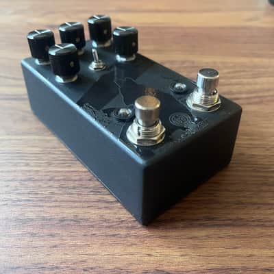 Walrus Audio Monument Harmonic Tap Tremolo V2 Limited Edition - Reverb Exclusive 2019 (Only 100 made) - Blackout image 3