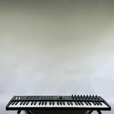 Arturia Keylab 61 MkII MIDI Controller Keyboard image 4