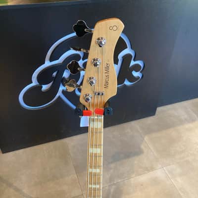 Sire Marcus Miller V7 with Maple Fretboard 2017 - 2019 - Natural image 3