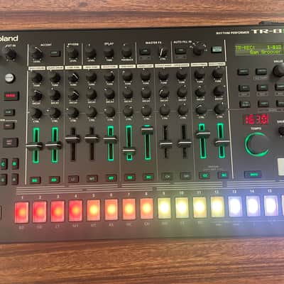 Roland TR-8S AIRA Rhythm Performer + Box and Decksaver image 1