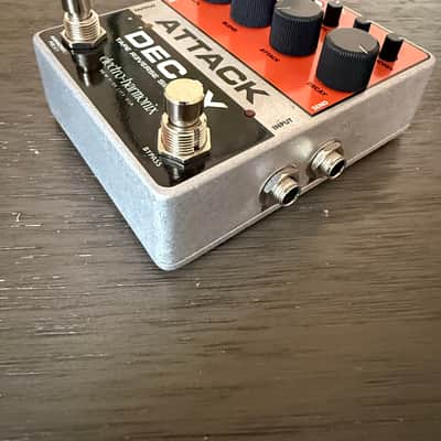 Electro-Harmonix Attack Decay Reverse Tape Simulator 2019 - Present - Orange / Black image 4