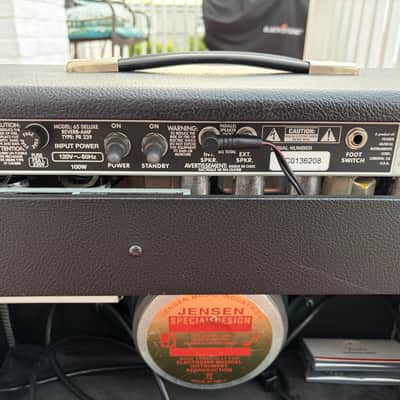 Fender '65 Deluxe Reverb Reissue 22-Watt 1x12" Guitar Combo image 3