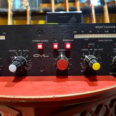 GML 8900 Stereo Dynamic Gain Control Compressor image 3