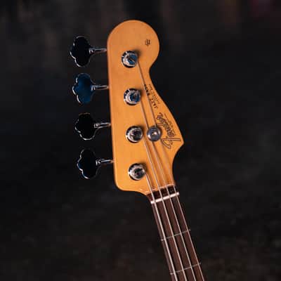 FENDER VINTERA II 60'S JAZZ BASS - LAKE PLACID BLUE image 4