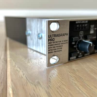 Behringer Ultragraph Pro FBQ1502 15-Band EQ image 4