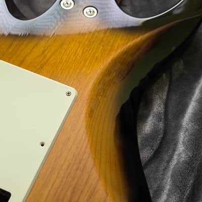 Vola OZ RV MC Electric Guitar + Sunburst Finish image 22