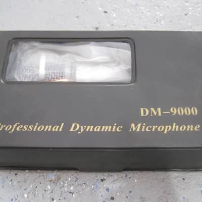 Wellson DM-9000 Dynamic Mic Microphone with XLR Cable DM9000 image 1