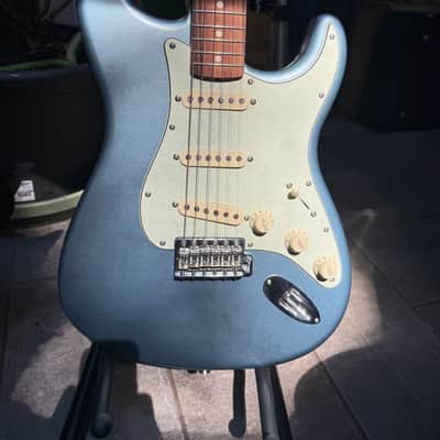 Fender Vintera '60s Stratocaster image 2