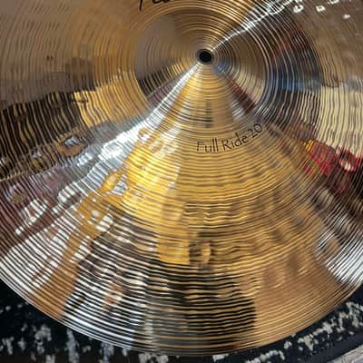 Paiste 20" Signature Full Ride Cymbal - Traditional image 2