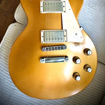 Gibson Les Paul Studio '50s Tribute Gold Top Dark Back - RELIC image 16