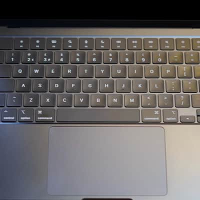 Apple MacBook Air 13” Midnight 32GB Ram 1TB 2025 - Midnight image 6