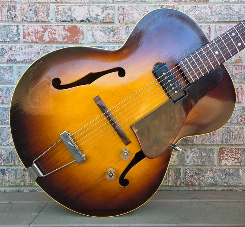 Vintage Circa 1946 Gibson ES-150 Script Logo Electric Archtop Guitar w/ Hardshell Case!