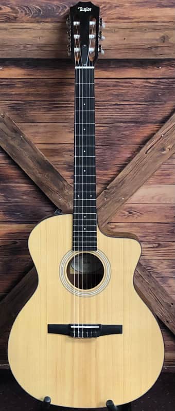 Taylor 114ce-N LTD Ovangkol 2019 - Natural image 1