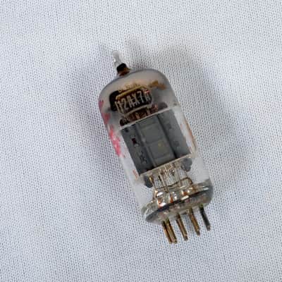 RCA 12AX7 - USA - Tests Good image 5