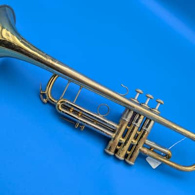 Bach Stradivarius 37 Trumpet Copr. Bell Late 1960s - Lacquer image 3