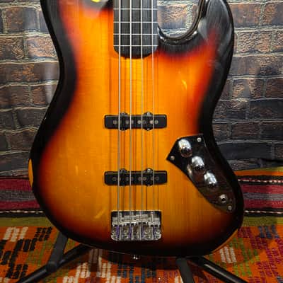 Squier Vintage Modified Jazz Bass Fretless 3-Color Sunburst - Get Your Jaco On!! image 4