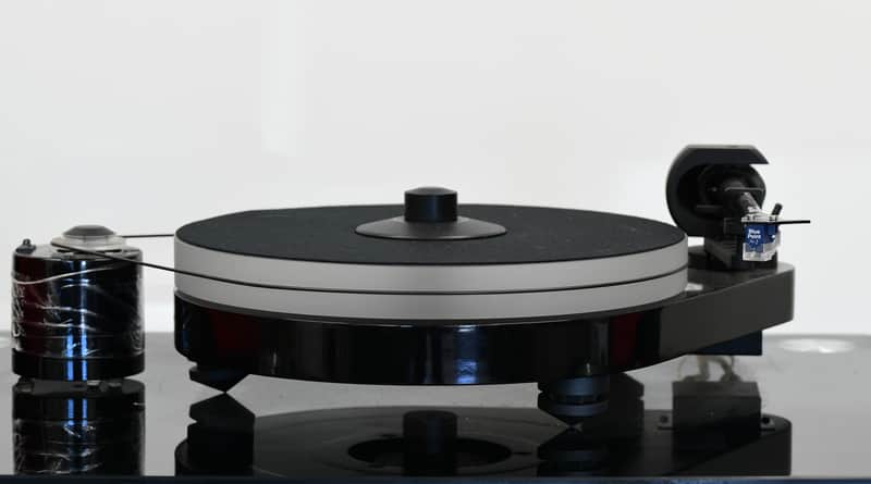 Pro-Ject RM5 Carbon
