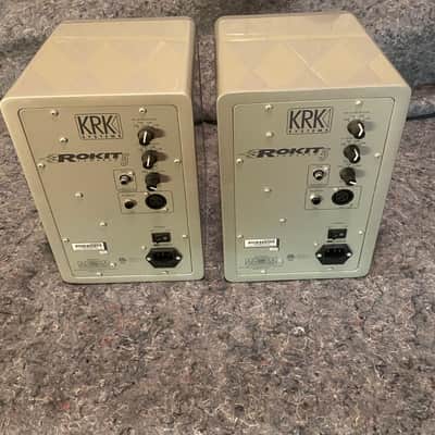 KRK ROCKIT 5 GEN3 2018 PLATINUM SERIES POWERED STUDIO MONITORS - Silver image 4