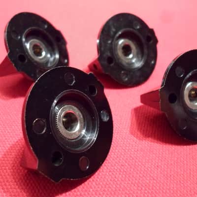 Rickenbacker Rogan TV knob  Black/Silver image 13