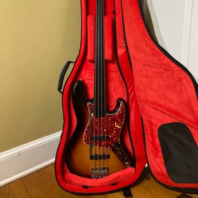 Fender Jazz Fretless with Pro Upgrades 2018 - 3-Color Sunburst image 8
