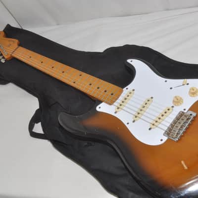FENDER JAPAN ST57(T) Stratocaster 2-Tone Sunburst Electric Guitar Ref. No 7194 image 1