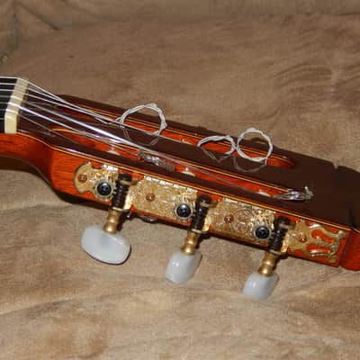 Made in 1979 by Ryoji Matsuoka - Model M60 - Incredible Vintage High Grade Classical Guitar image 5