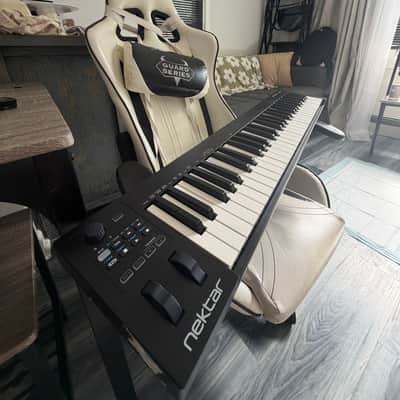 Nektar Impact GX61 USB MIDI Keyboard Controller 2016 - 2021 - Black image 2